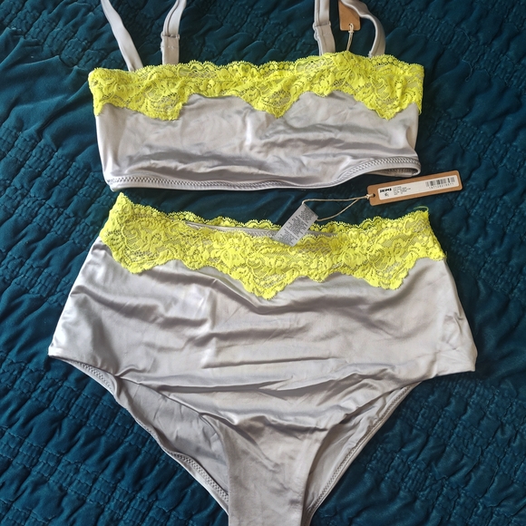 SKIMS Two-Piece Bikini Set in Light Gray with Neon Yellow Lace - Picture 2 of 10